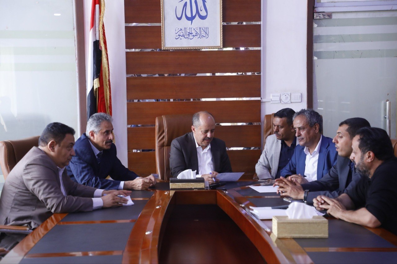 نائب وزير الاقتصاد يلتقي التجار والقطاع الخاص خلال اليوم المفتوح