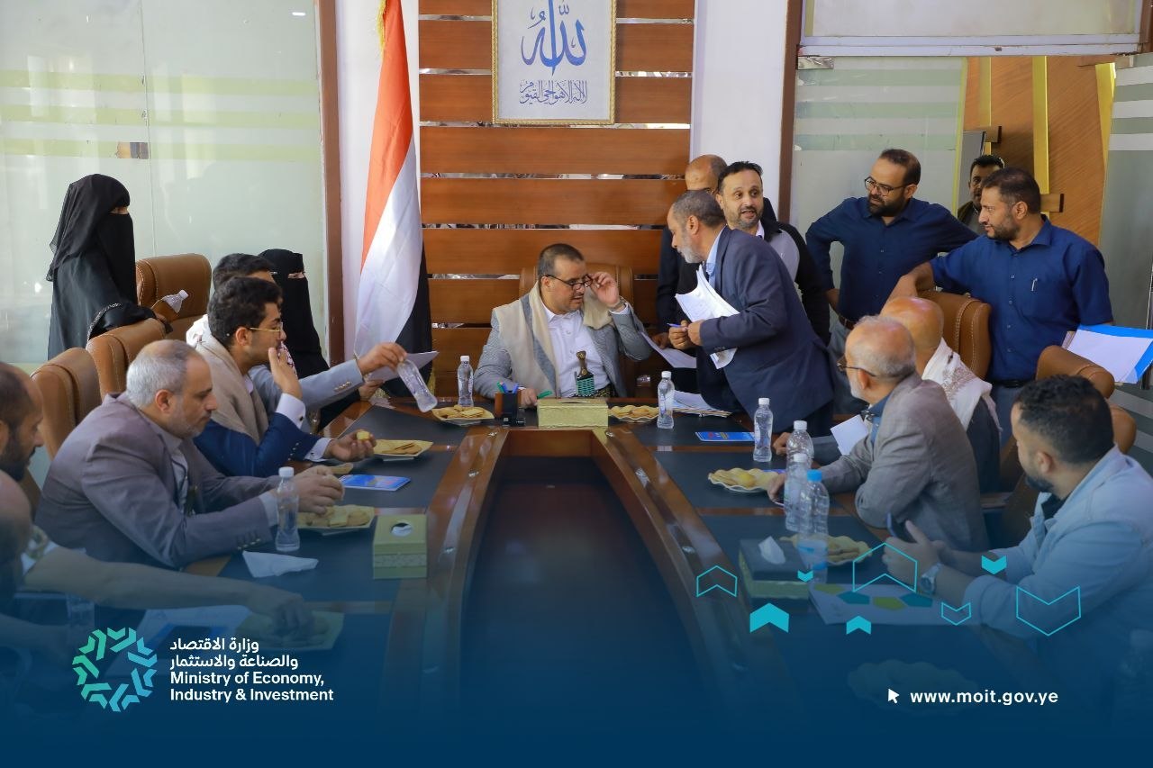 القائم بأعمال وزير الاقتصاد يلتقي التجار والقطاع الحاص خلال اليوم المفتوح 
